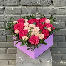Цветочная композиция из Розы в коробке в Пласте