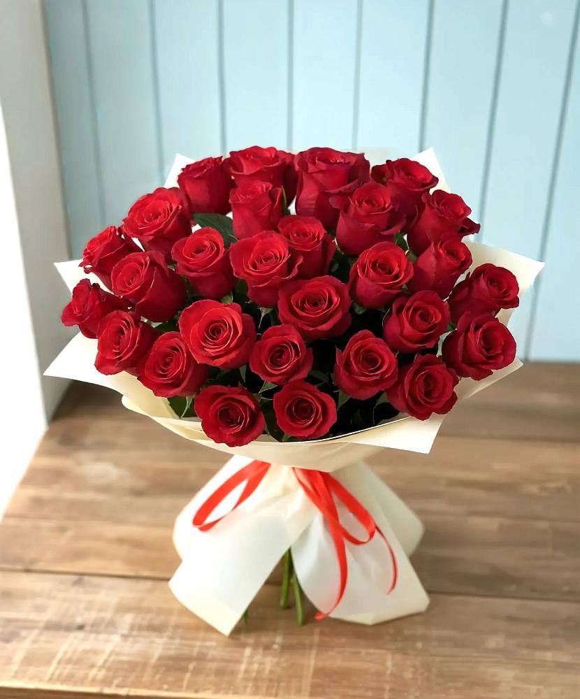 Букет 29 Красных роз в Пласте
