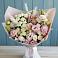 Букет цветов из: Альстромерии и Розы в Пласте