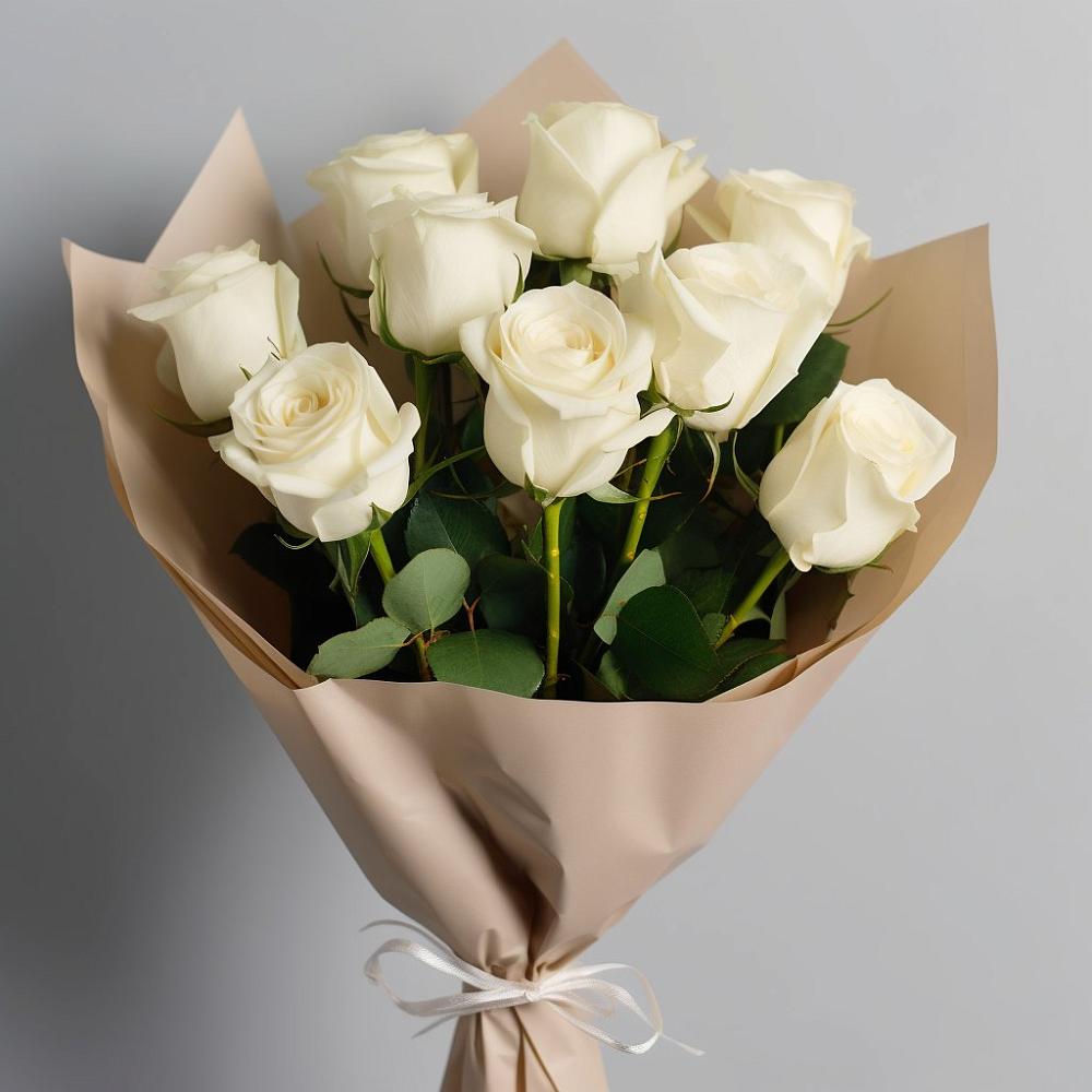 Букет 9 Белых роз Эдлесс Лав в Пласте