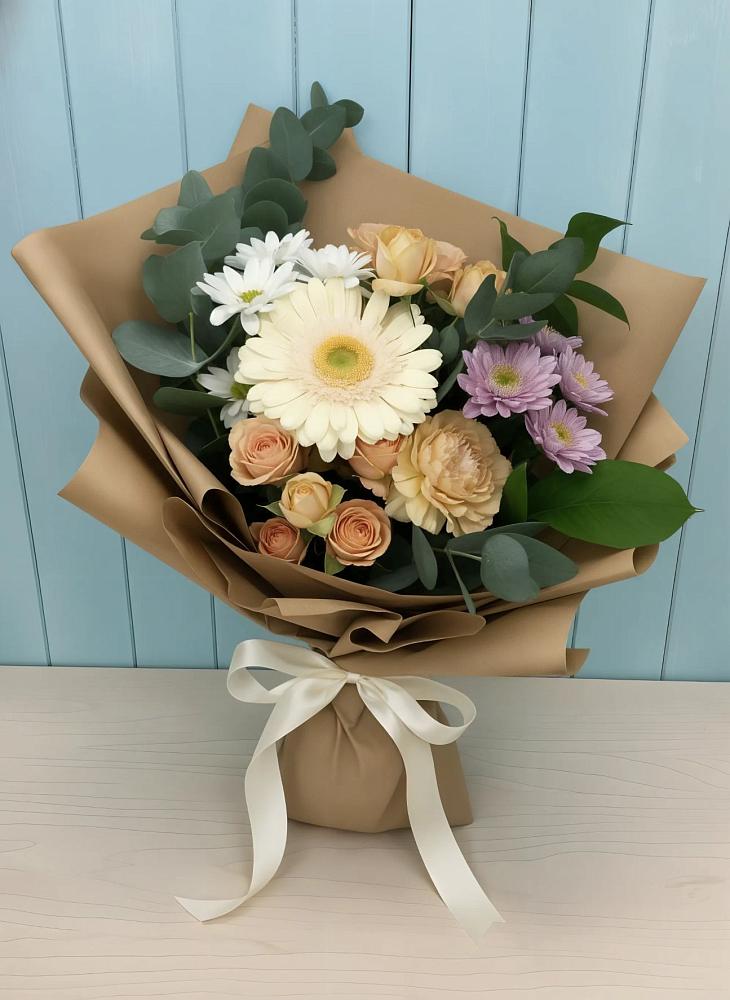 Букет цветов из: Герберы и Хризантемы в Пласте
