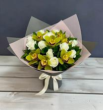 Букет цветов из:  Орхидеи и Розы в Пласте