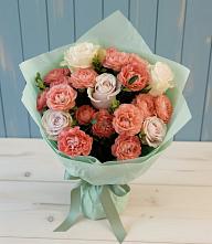 Букет цветов из:  Розы в Пласте