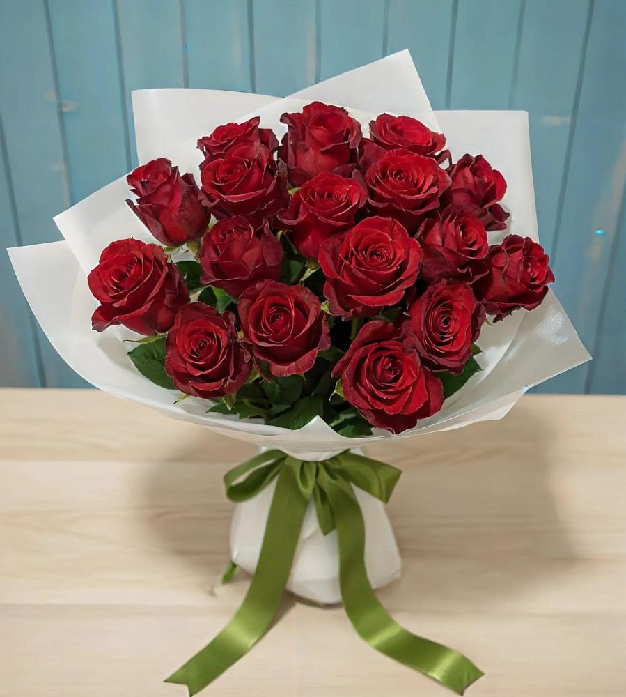 Букет Красные розы в Пласте
