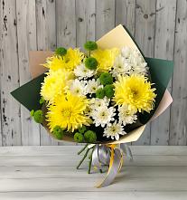 Букет цветов из:  Хризантемы в Пласте