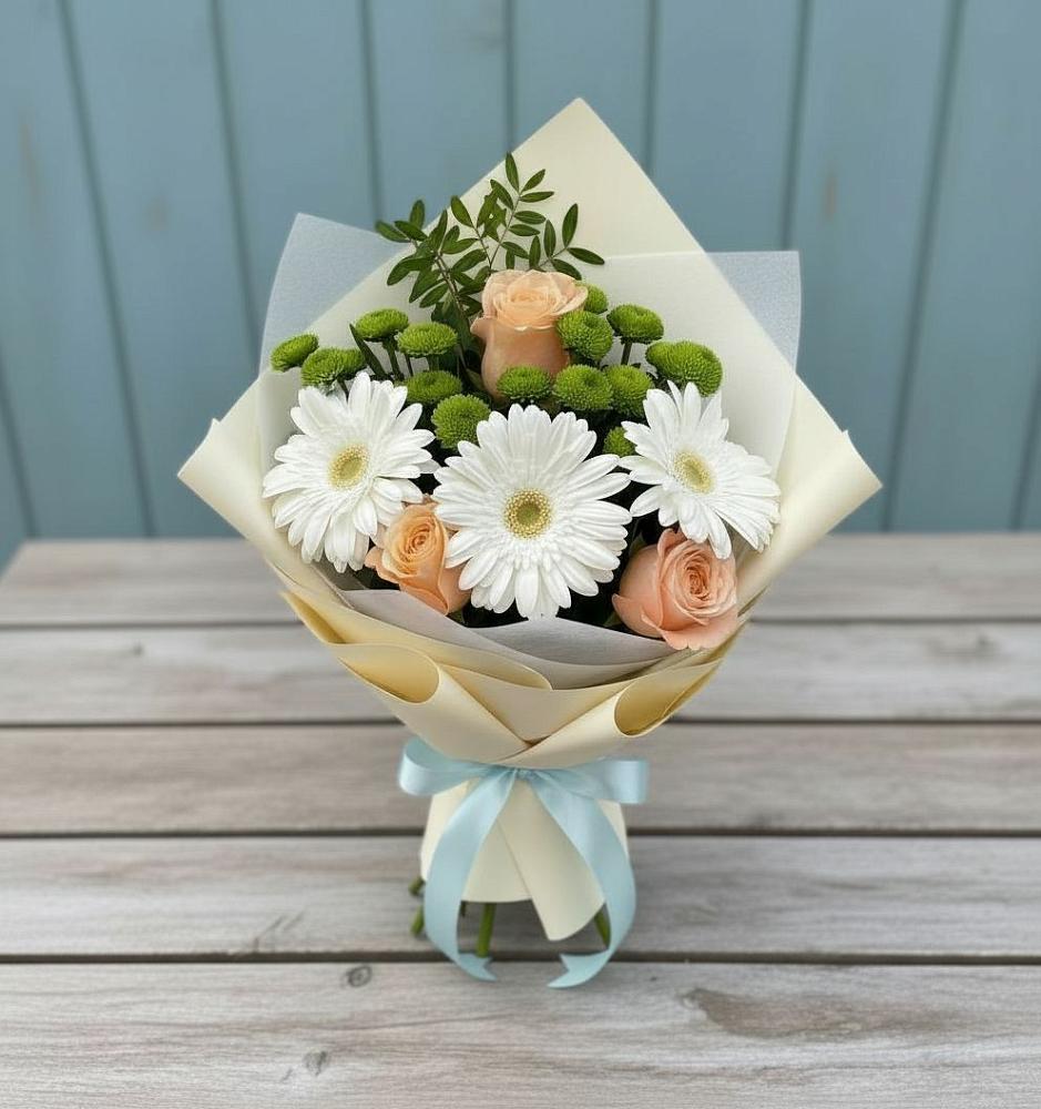 Букет цветов из: Герберы, Розы и Хризантемы в Пласте