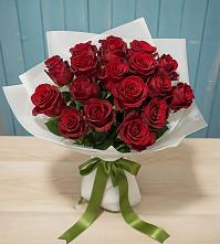 Букет Красные розы в Пласте