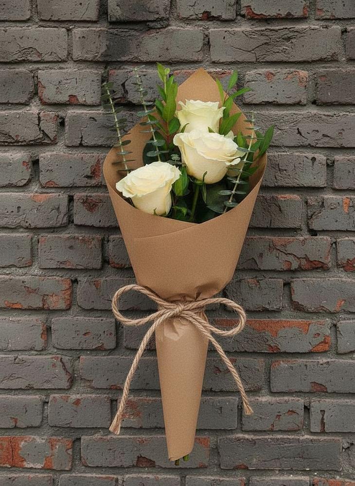 Букет цветов из: Розы в Пласте