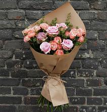 Букет цветов из:  Розы в Пласте