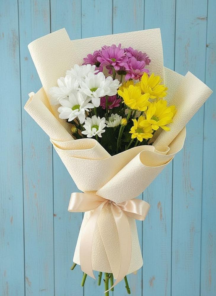 Букет цветов из: Хризантемы в Пласте