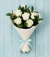 Букет цветов из:  Розы в Пласте