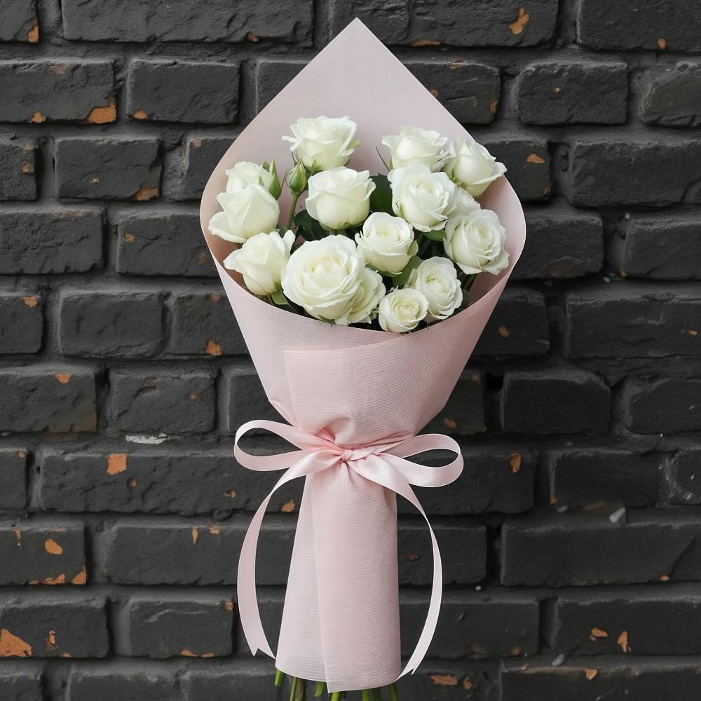 Букет цветов из: Розы в Пласте