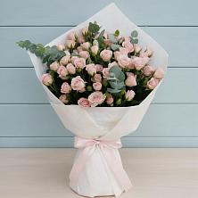 Букет цветов из:  Розы в Пласте